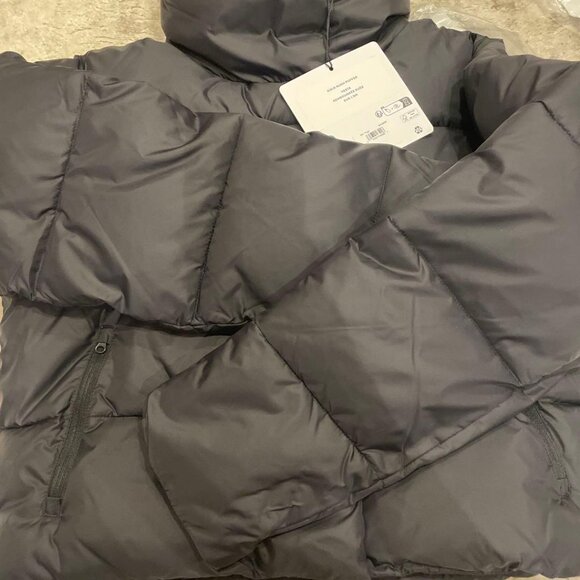 Alo Yoga Gold Rush Puffer Jacket Black - Picture 2 of 3